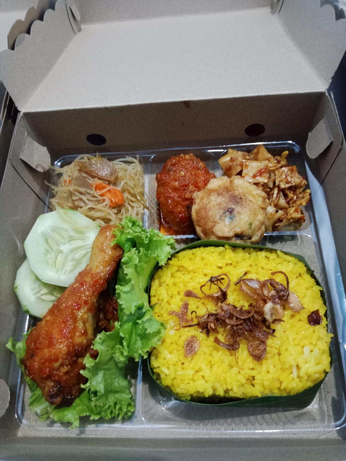 Nasi Kuning Campur Besar 1